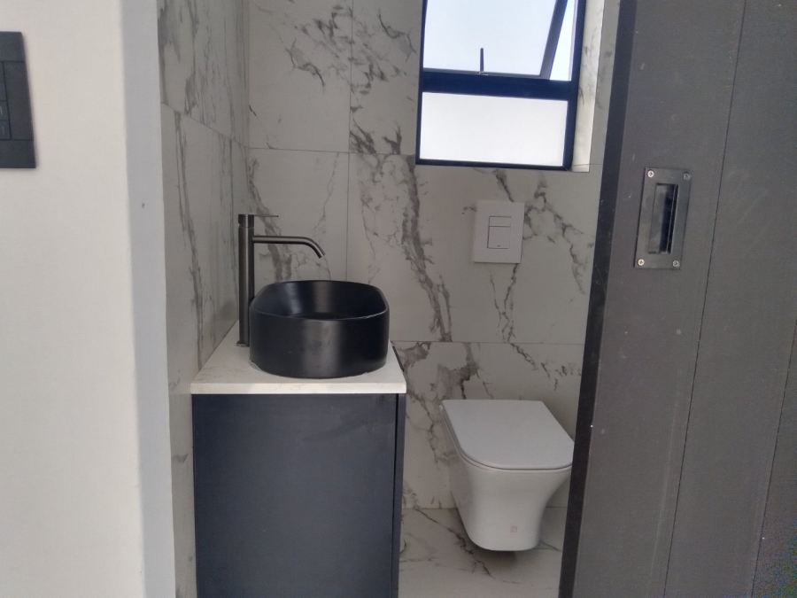 4 Bedroom Property for Sale in Sandown Western Cape